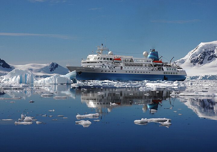 Iceland ProCruises startet im Sommer 2024 an gleich zwei Terminen zu Mittsommer-Expeditionsreisen rund um Island