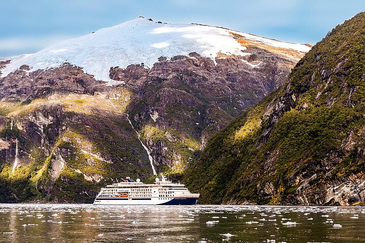 Hapag-Lloyd Cruises öffnet den Blick auf die faszinierende Natur Süd- und Mittelamerikas