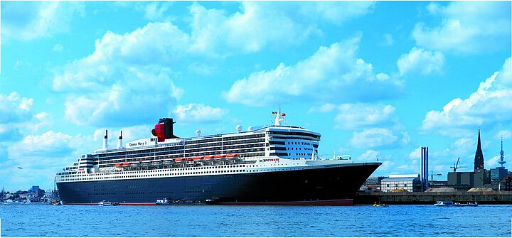 5000 Gratulanten verewigten sich zum 20. Jubiläum der Queen Mary 2
