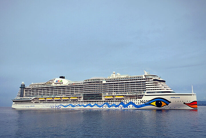 AIDA Cruises holt prominente Fußballexperten zur UEFA EURO 2024™ an Bord