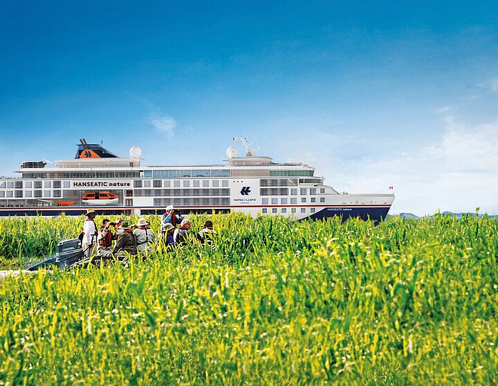 Hapag-Lloyd Cruises startet Amazonas-Saison 2026: Expedition bis tief in den Regenwald nach Iquitos
