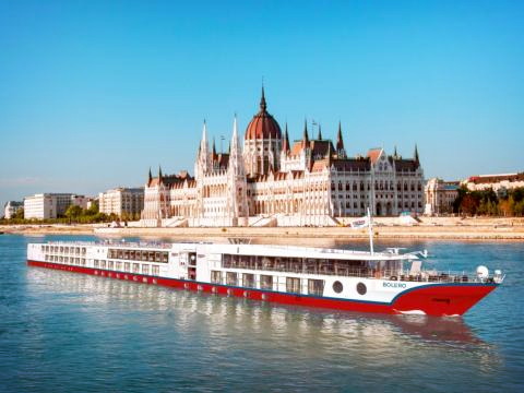 MS Bolero in Budapest - Bildquelle: nicko cruises Schiffsreisen GmbH 